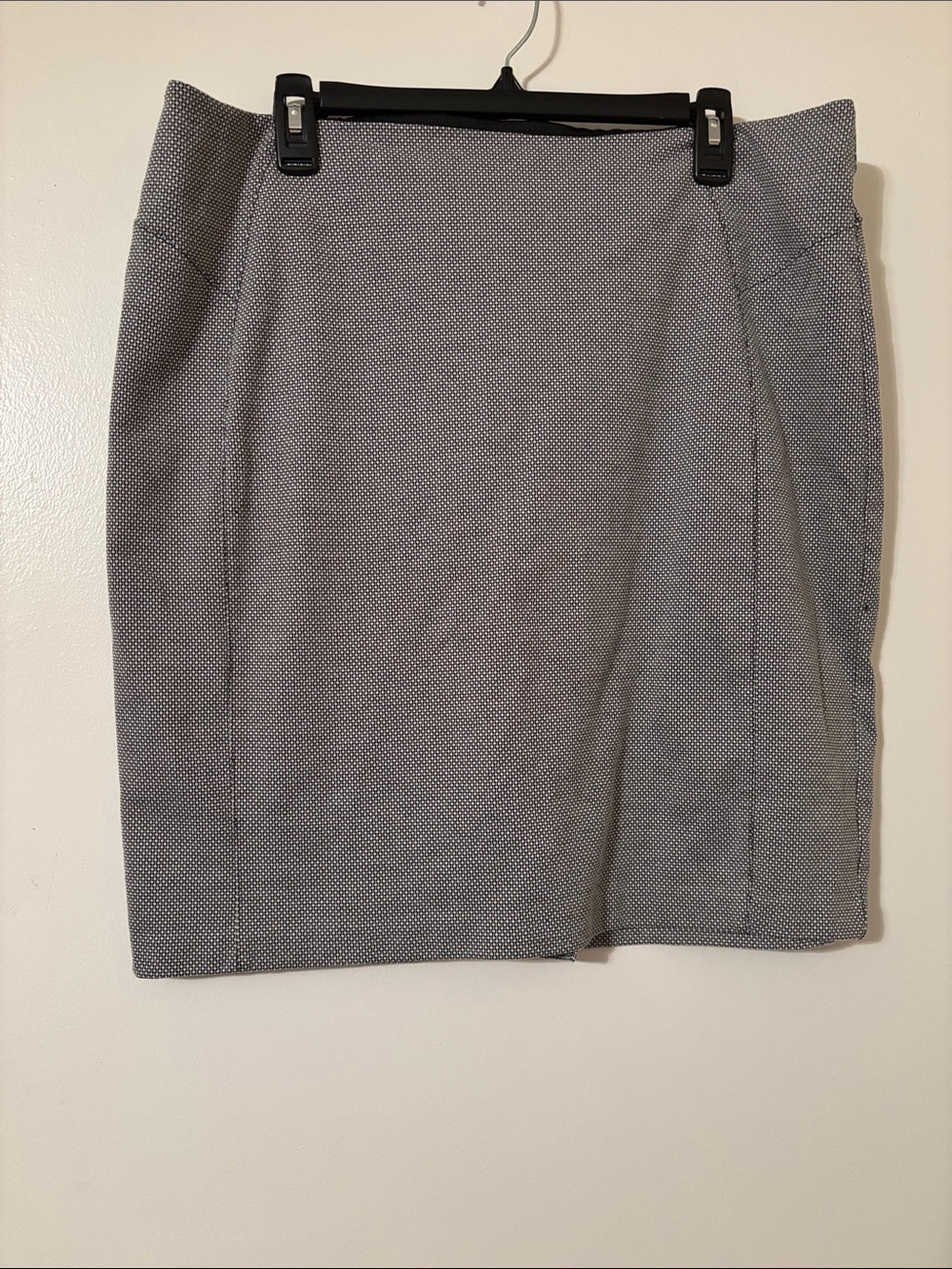 New York & Company Gray Textured Pencil Skirt